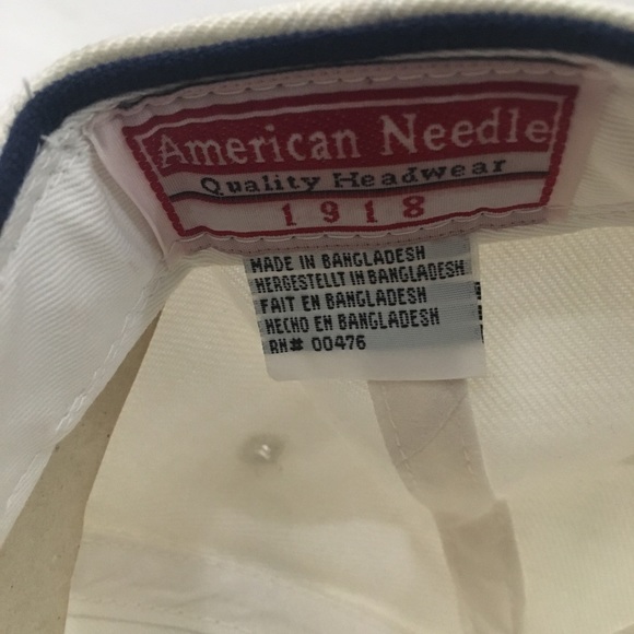 Cleveland Indians Script Strapback Hat - Picture 3 of 8